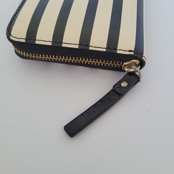 KATE SPADE Wellesley Neda Zip Around Wallet Black White Stripped Large Logo - Picture 5 of 11